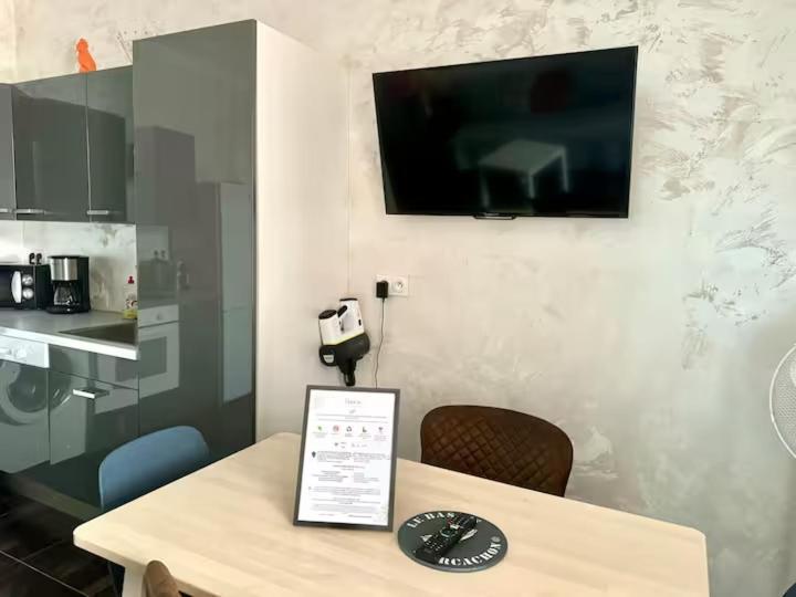 Grand Hotel - Magnifique Appartement Bord De Plage Centrale アルカション エクステリア 写真